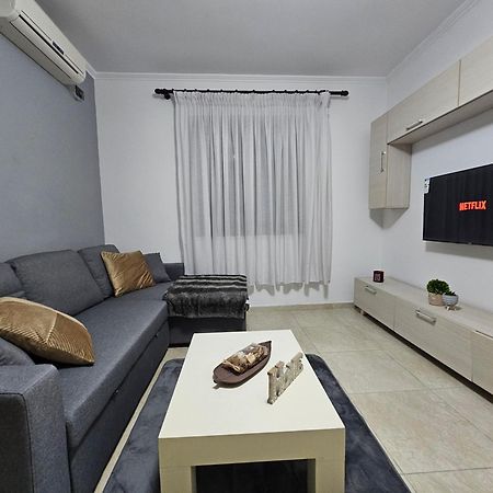Wanderlust Tirana 2 Apartment Bagian luar foto