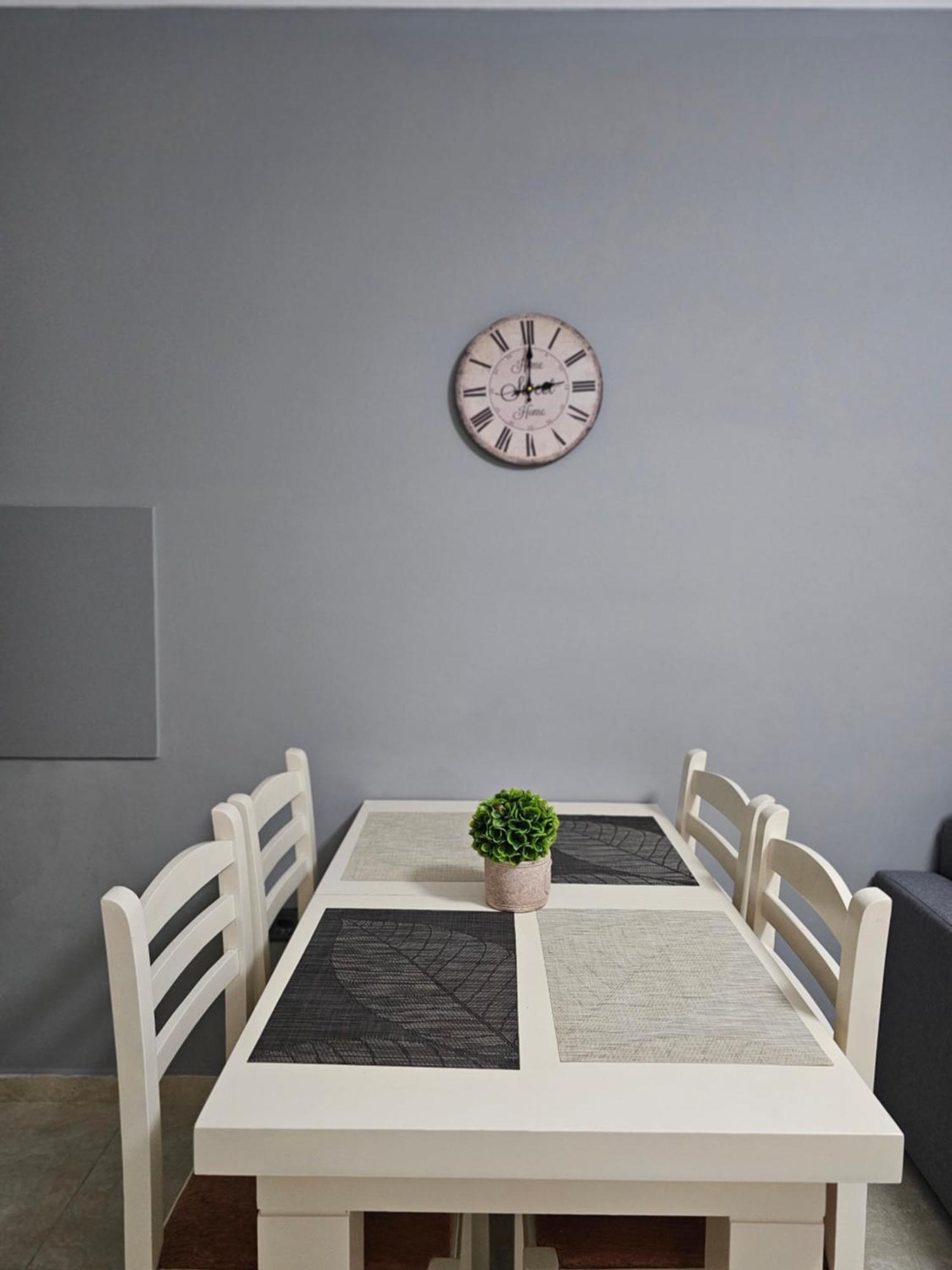 Wanderlust Tirana 2 Apartment Bagian luar foto