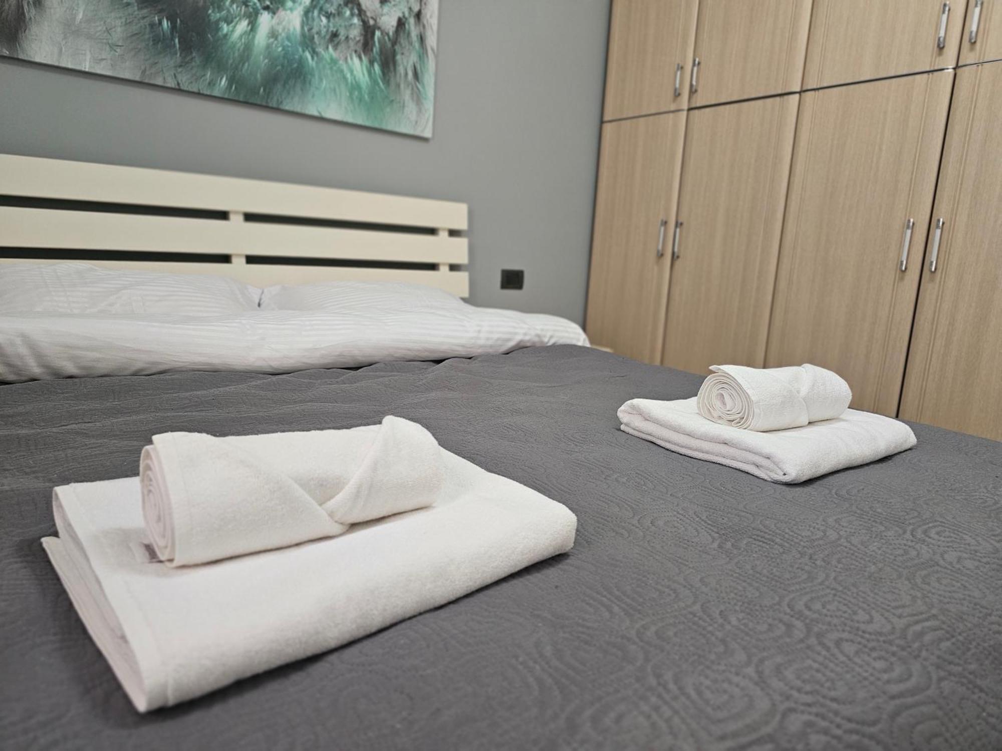 Wanderlust Tirana 2 Apartment Bagian luar foto